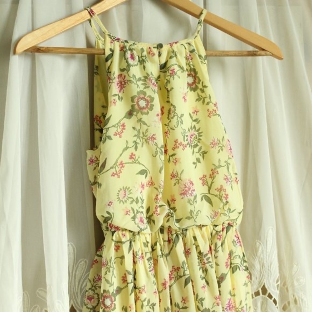 Francesca’s Yellow Floral Halter Dress, Size L